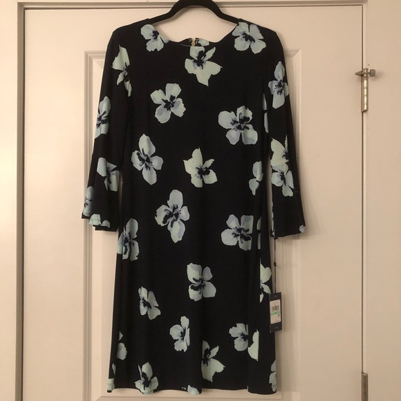 Flower print dress - Picture 1 of 5